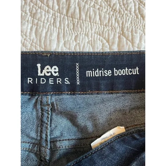 Lee Riders Midrise Bootcut Jeans Womens 22W Dark Wash Stretch Denim Cotton Blend - Picture 11 of 16